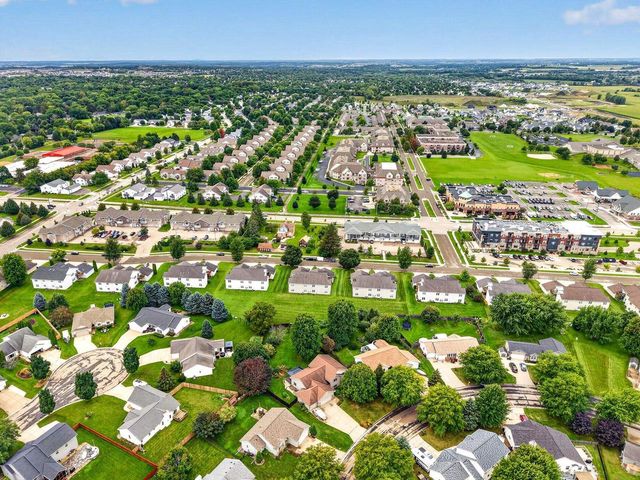 647 Grandview Drive, Sun Prairie, WI 53590