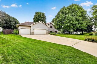 647 Grandview Drive, Sun Prairie, WI 53590