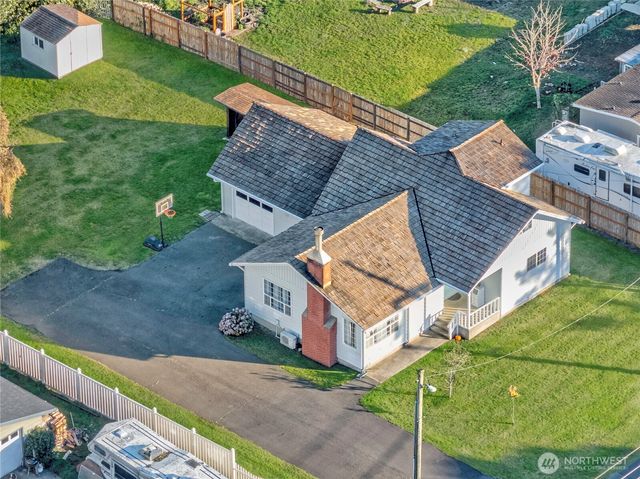 4200 N Place, Seaview, WA 98644