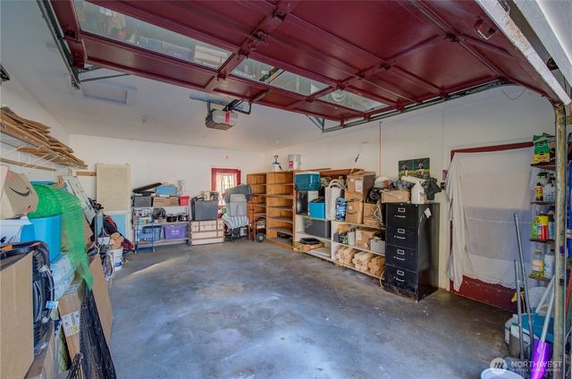 4200 N Place, Seaview, WA 98644