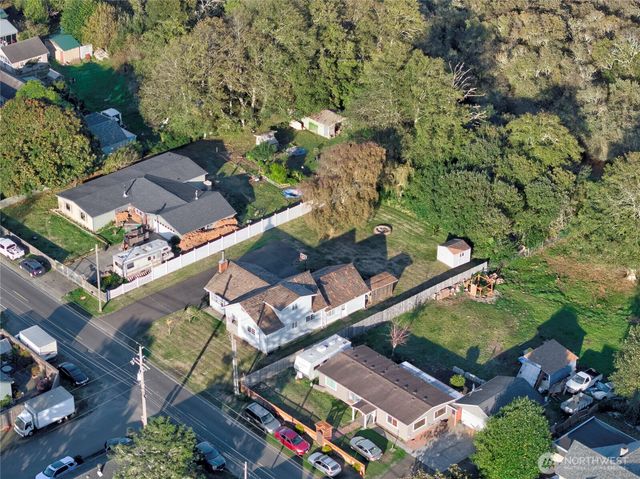 4200 N Place, Seaview, WA 98644