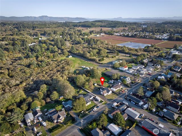 4200 N Place, Seaview, WA 98644