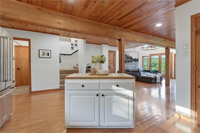 11103 Lakeside DR, Jonestown, TX 78645