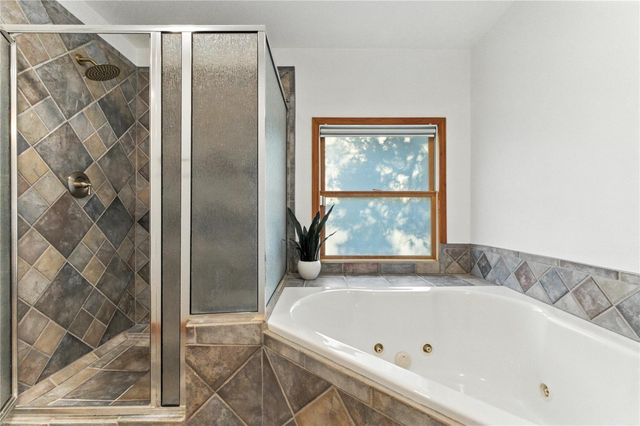 11103 Lakeside DR, Jonestown, TX 78645