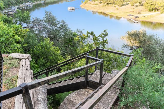 11103 Lakeside DR, Jonestown, TX 78645