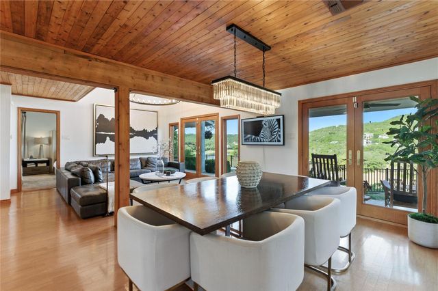 11103 Lakeside DR, Jonestown, TX 78645