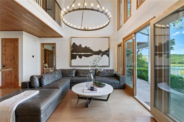 11103 Lakeside DR, Jonestown, TX 78645