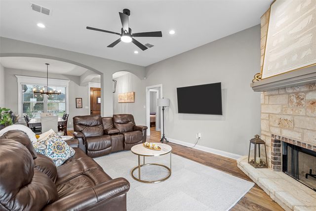 5525 Black Horse Court, Waco, TX 76708