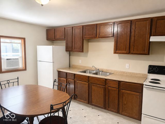 2813 S Rybolt Avenue, Indianapolis, IN 46241