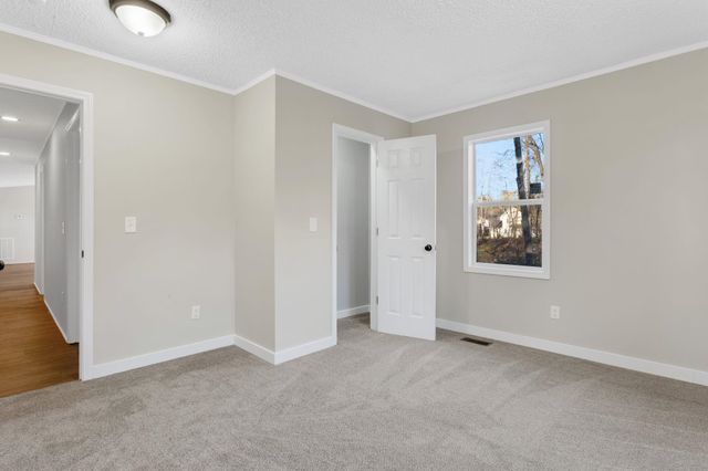 550 Draymont Drive, Spartanburg, SC 29303