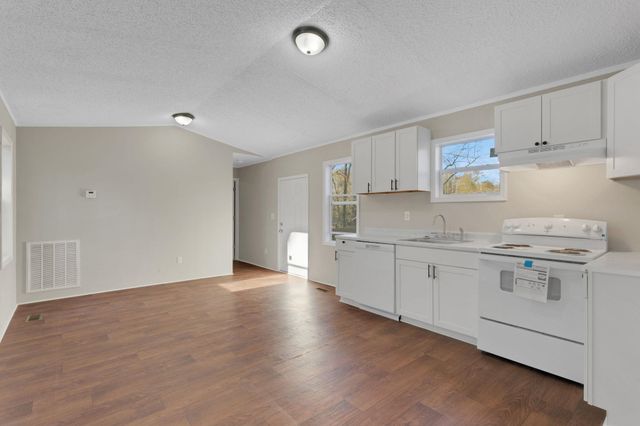 550 Draymont Drive, Spartanburg, SC 29303