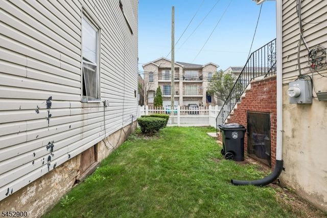22 Hecker St 22, Newark City, NJ 07103