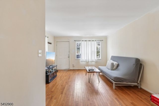 22 Hecker St 22, Newark City, NJ 07103
