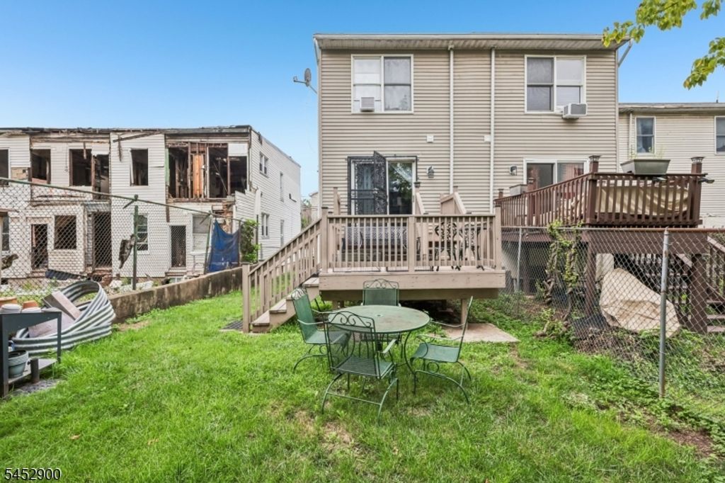 22 Hecker St 22, Newark City, NJ 07103 — photo 3