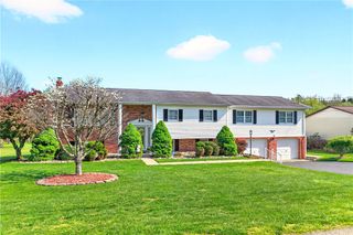 321 Falls Avenue, Dunbar Twp, PA 15425