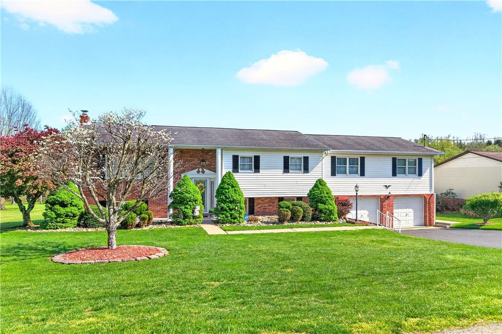 321 Falls Avenue, Dunbar Twp, PA 15425