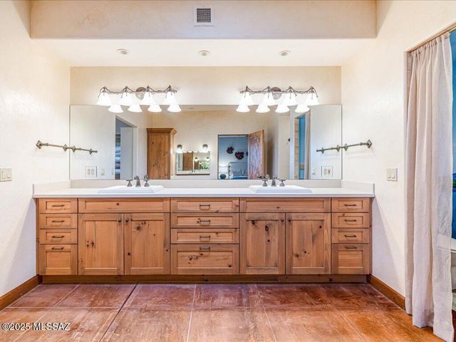 74 Terry Lane, Sonoita, AZ 85637