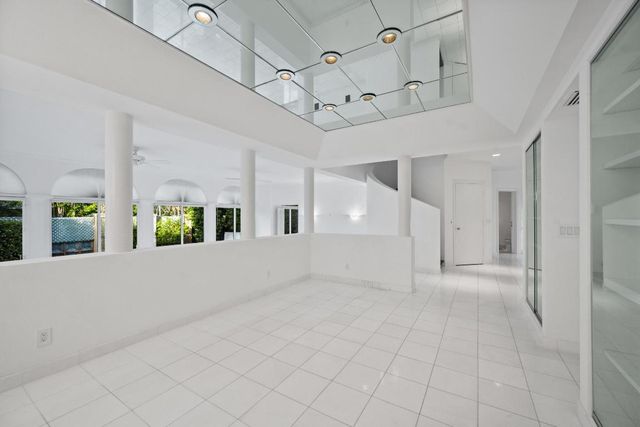 265 Everglade Avenue, Palm Beach, FL 33480