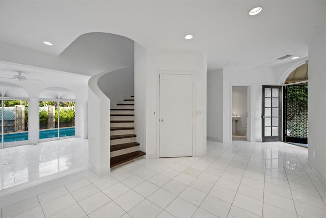 265 Everglade Avenue, Palm Beach, FL 33480