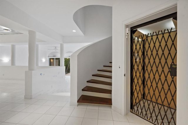 265 Everglade Avenue, Palm Beach, FL 33480