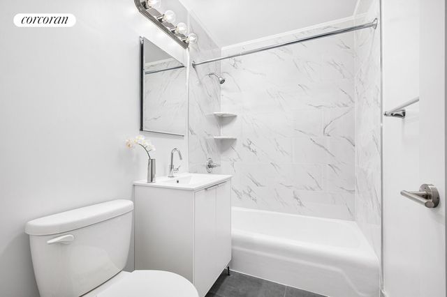 626 Washington St Apt 5A, New York City, NY 10014