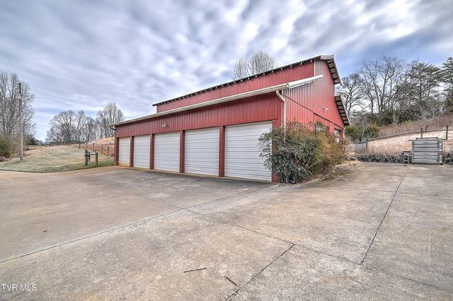 136 Triple H Lane, Jonesborough, TN 37659