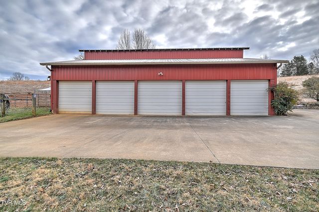 136 Triple H Lane, Jonesborough, TN 37659