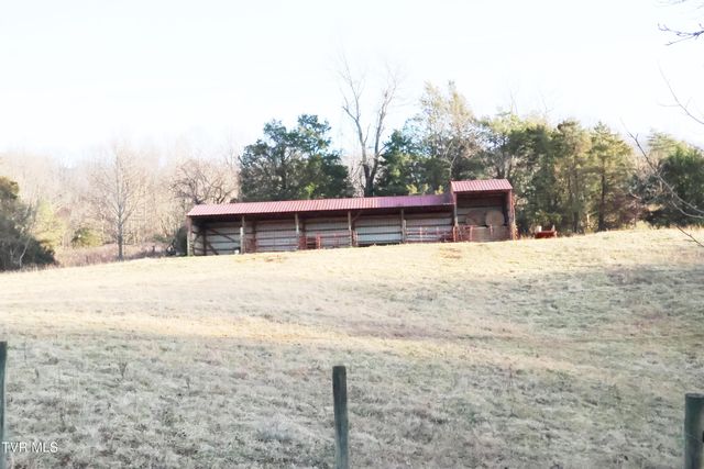 136 Triple H Lane, Jonesborough, TN 37659