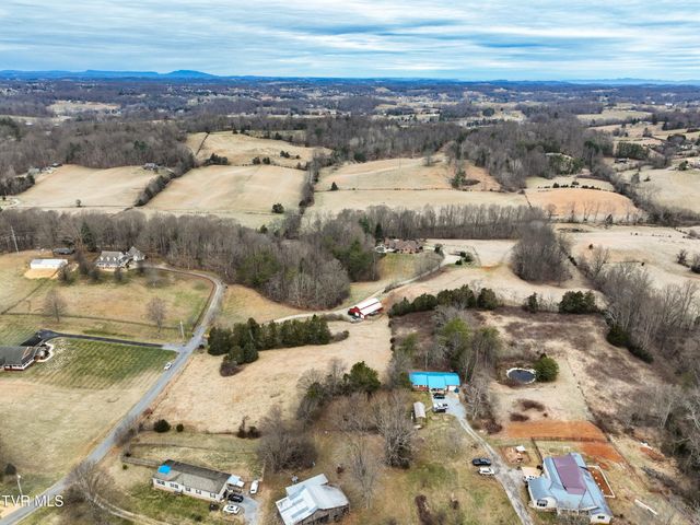 136 Triple H Lane, Jonesborough, TN 37659