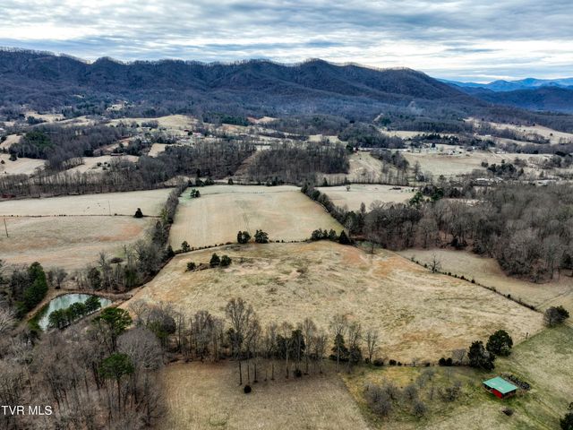 136 Triple H Lane, Jonesborough, TN 37659
