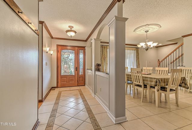 136 Triple H Lane, Jonesborough, TN 37659