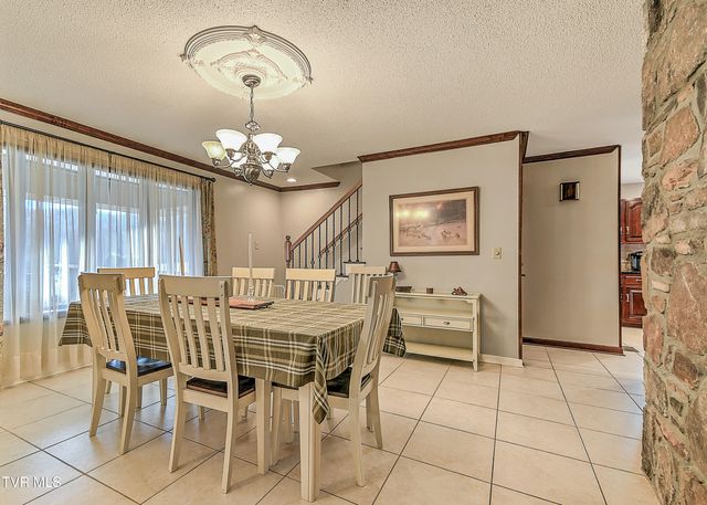 136 Triple H Lane, Jonesborough, TN 37659