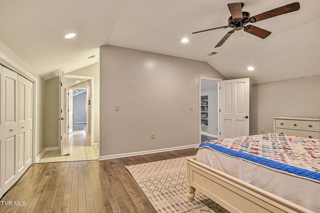 136 Triple H Lane, Jonesborough, TN 37659