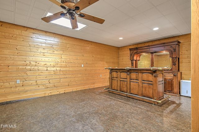 136 Triple H Lane, Jonesborough, TN 37659