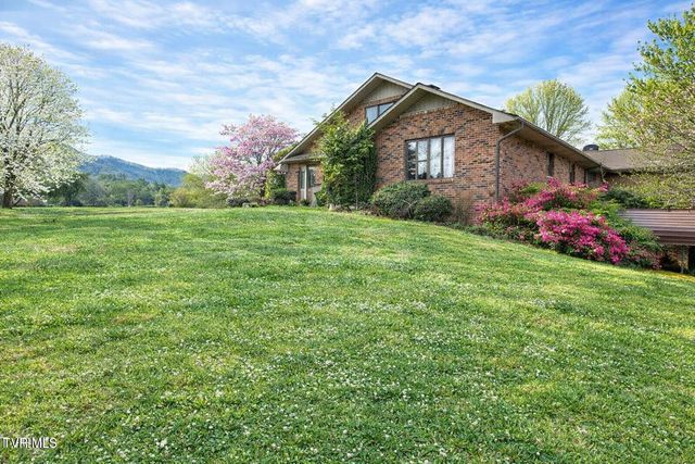 136 Triple H Lane, Jonesborough, TN 37659