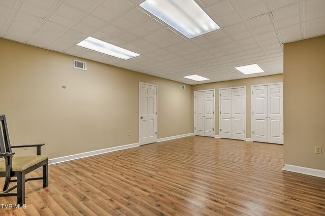 136 Triple H Lane, Jonesborough, TN 37659