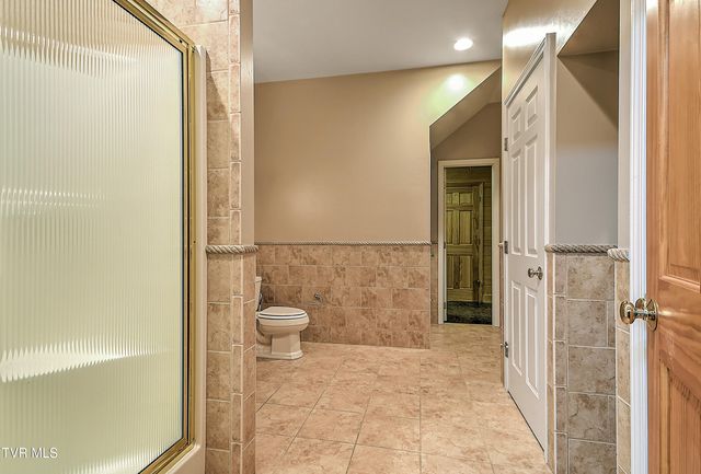 136 Triple H Lane, Jonesborough, TN 37659