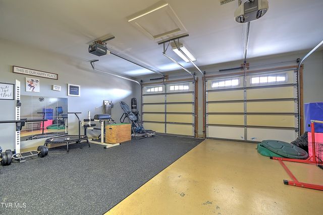 136 Triple H Lane, Jonesborough, TN 37659