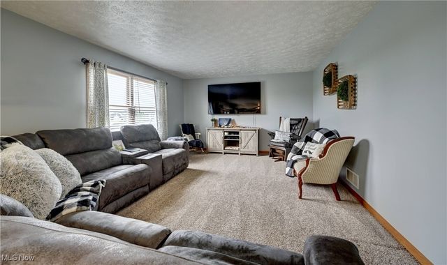 9559 Trail Bottom Road NW, Dundee, OH 44624