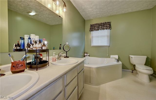 9559 Trail Bottom Road NW, Dundee, OH 44624