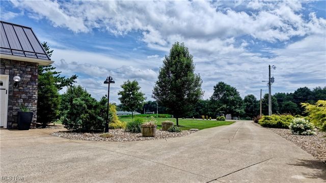 9559 Trail Bottom Road NW, Dundee, OH 44624