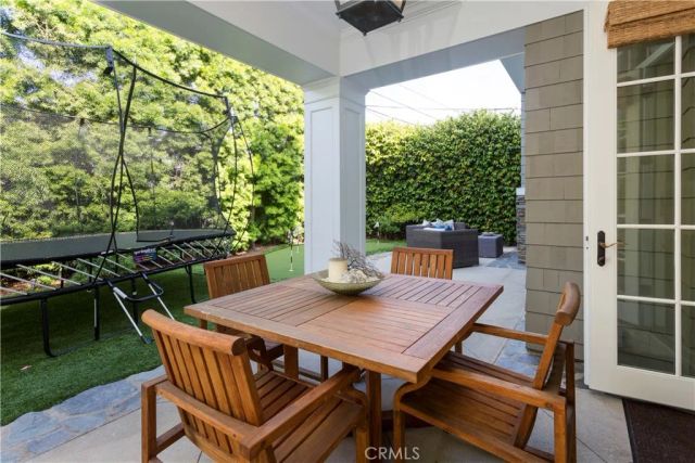 2705 Palm Avenue, Manhattan Beach, CA 90266