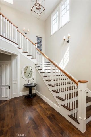 2705 Palm Avenue, Manhattan Beach, CA 90266