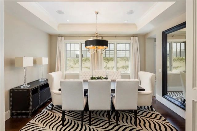 2705 Palm Avenue, Manhattan Beach, CA 90266