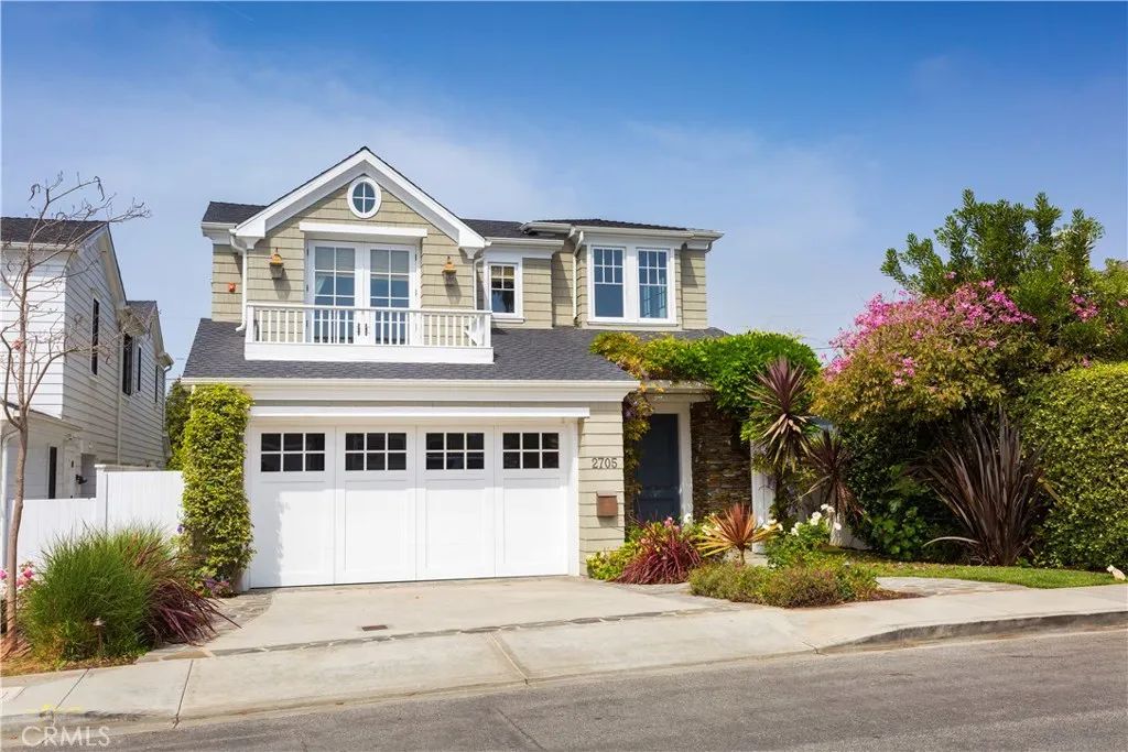 2705 Palm Avenue, Manhattan Beach, CA 90266