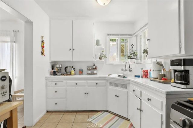 2129 N Pepper Street, Burbank, CA 91505