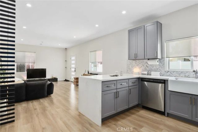 2129 N Pepper Street, Burbank, CA 91505