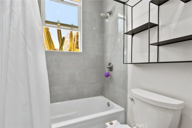 2129 N Pepper Street, Burbank, CA 91505