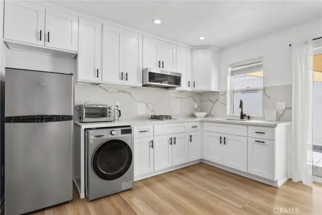 2129 N Pepper Street, Burbank, CA 91505