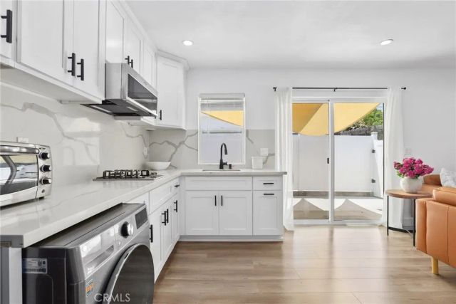 2129 N Pepper Street, Burbank, CA 91505